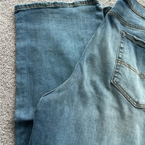 Lucky Brand Men’s Blue‎ Jeans - Picture 2 of 9
